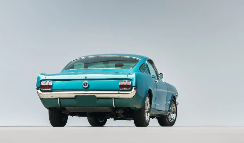 
								1965 Ford Mustang Fastback K-Code V8 full									