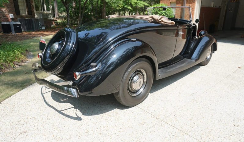 
								1936 Ford Roadster 221 V8 full									