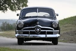1950 Ford Deluxe Tudor Sedan V8