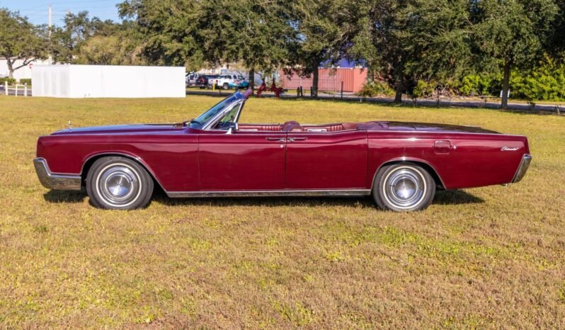 
								1967 Lincoln Continental 462ci V8 full									