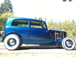 
										1933 Ford Tudor Hi-Boy Hot Rod full									