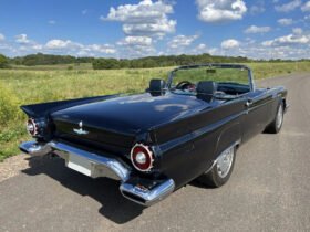 1957 Ford Thunderbird Convertible 400 V8