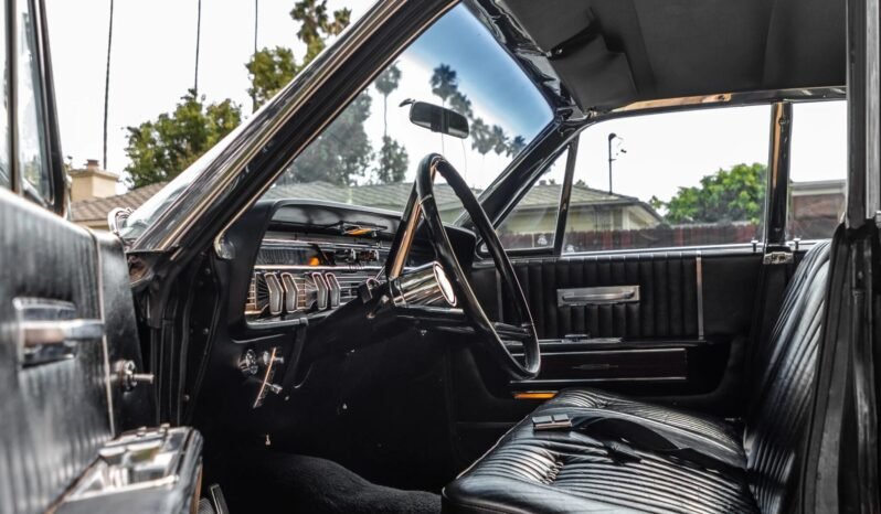 
								1964 Lincoln Continental Sedan full									