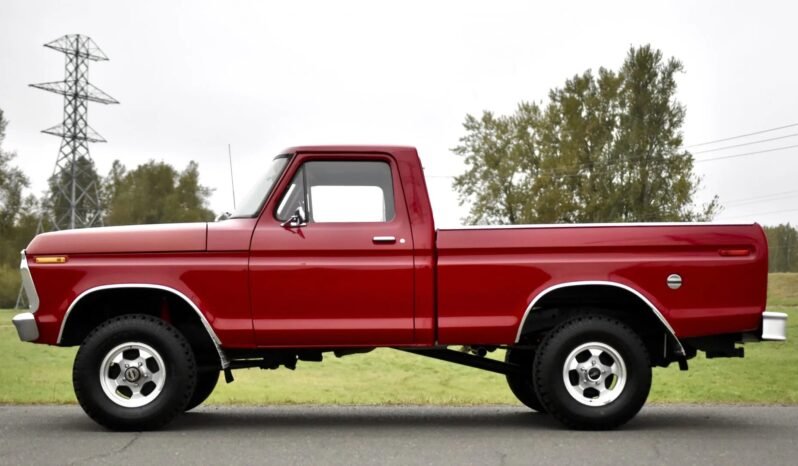 
								1974 Ford F-100 Short-Bed V8 full									