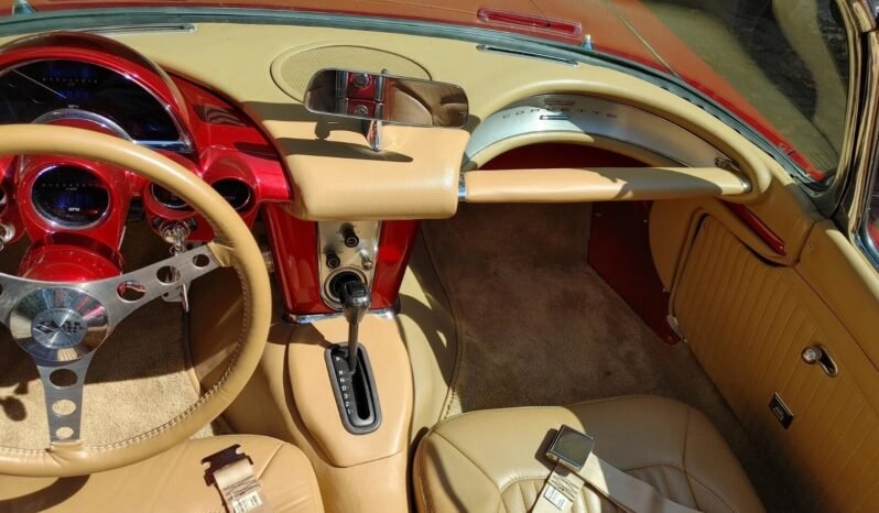 
								1961 Chevrolet Corvette LS2 V8 full									