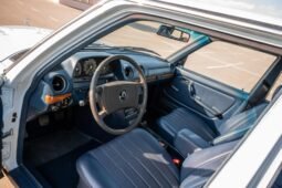 
										1979 Mercedes-Benz 240D 4-Speed full									