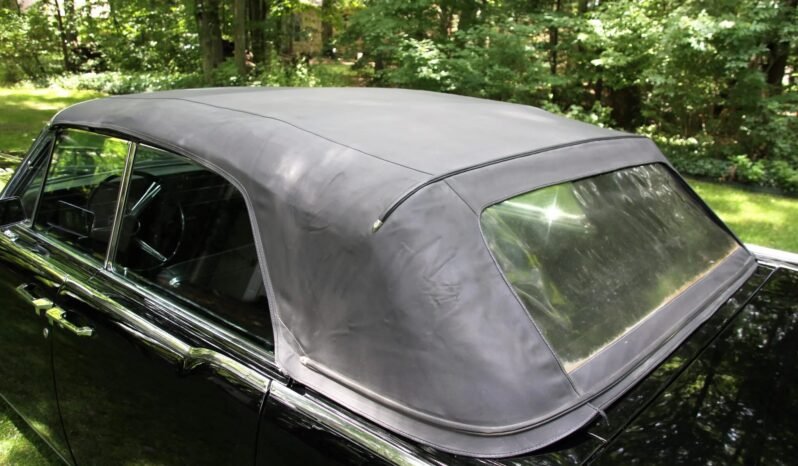 
								1965 Lincoln Continental Convertible V8 full									