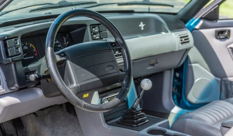 
								1993 Ford Mustang SVT Cobra 302 V8 full									