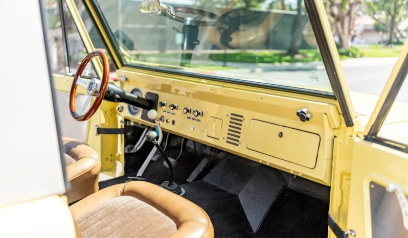 
								1974 Ford Bronco V8 Hardtop full									