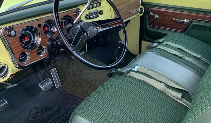 
								1972 Chevrolet K10 Cheyenne V8 full									