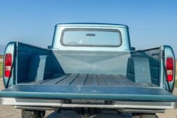 
										1974 International Harvester Series 200 full									