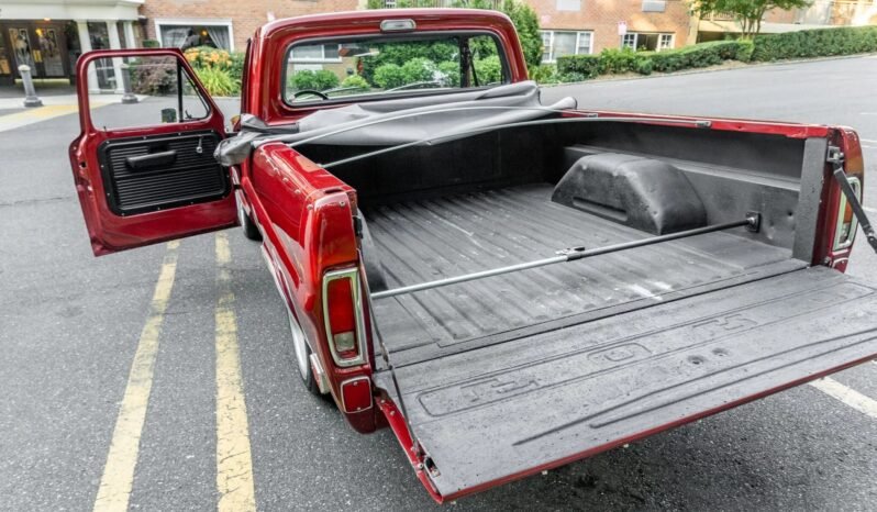
								1969 Ford F-100 Pickup Truck V8 full									
