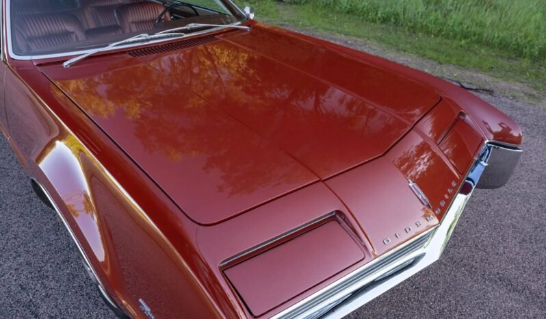 
								1966 Oldsmobile Toronado V8 full									