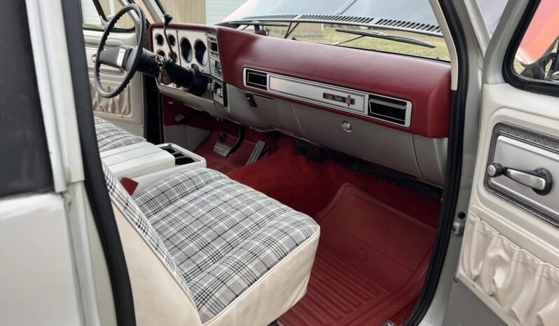 
								1979 GMC Jimmy High Sierra V8 full									