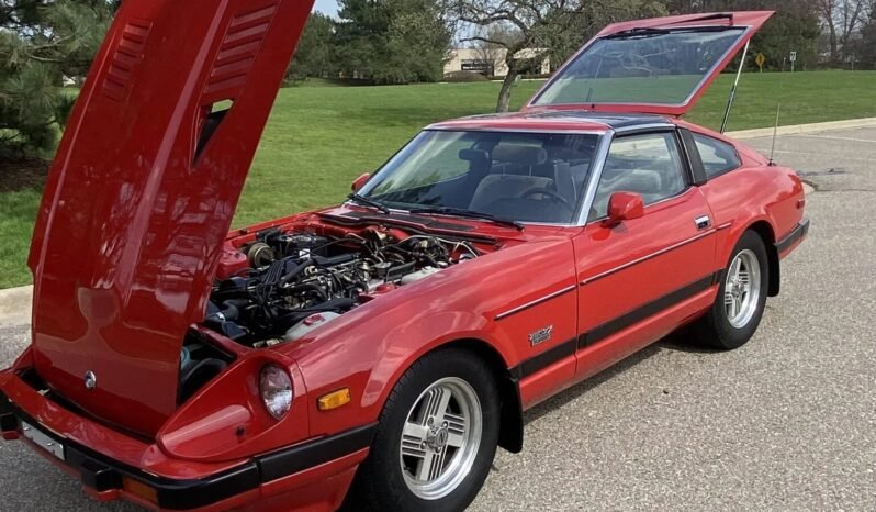 
								1982 Datsun 280ZX Turbo full									