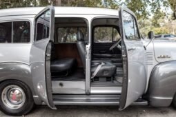 
										1955 GMC Suburban Carryall V8 full									