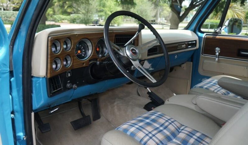 
								1974 Chevrolet K5 Blazer CST full									