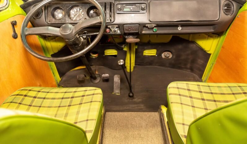 
								1977 Volkswagen Type 2 Westfalia Camper full									