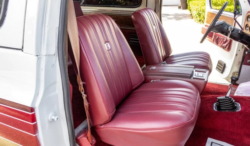 
								1976 GMC Jimmy High Sierra V8 full									