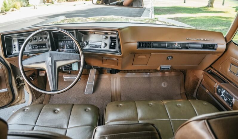
								1972 Oldsmobile Toronado full									