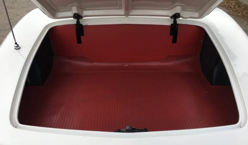 
								1962 Chevrolet Corvette C1 Convertible full									