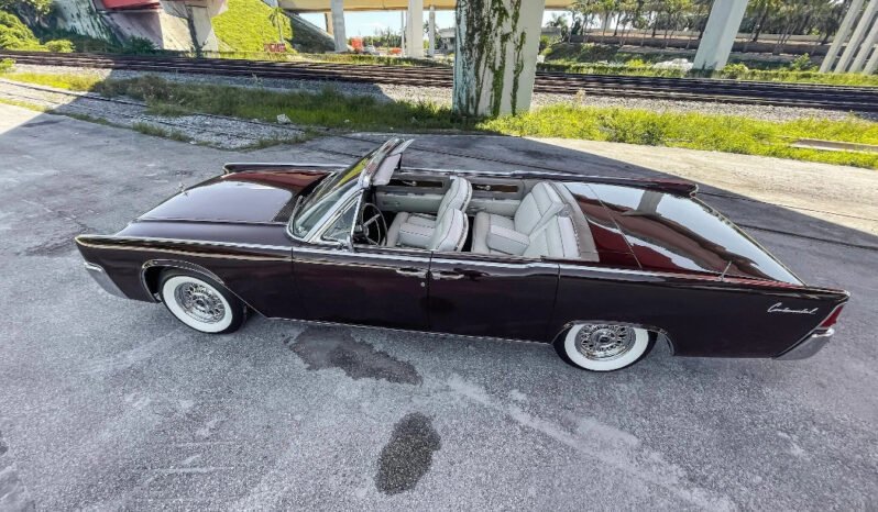 
								1962 Lincoln Continental Convertible V8 Black Cherry full									