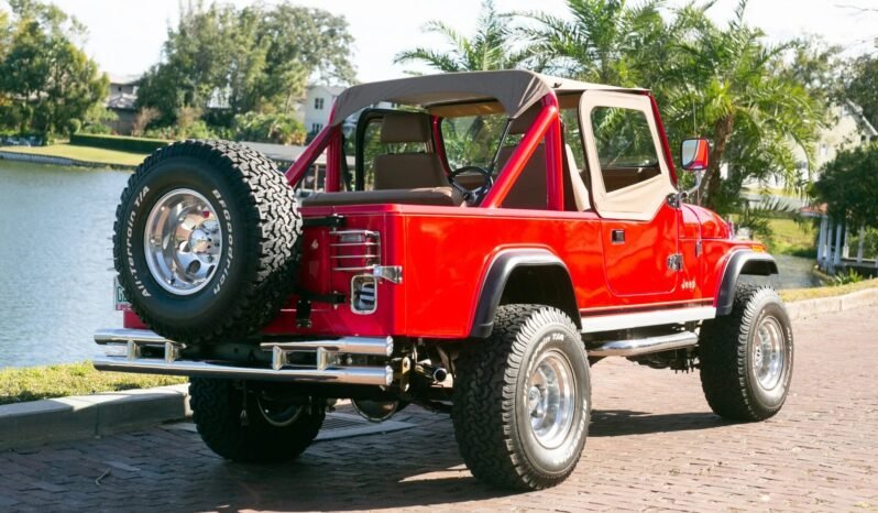 
								1982 Jeep CJ-8 Scrambler 350CI V8 full									