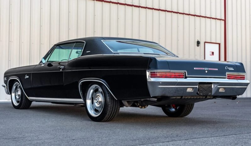 
								1966 Chevrolet Caprice Coupe full									
