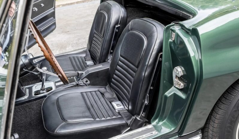 
								1967 Chevrolet Corvette Turbojet V8 full									