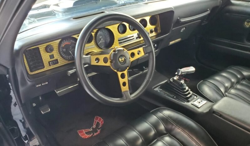
								1977 Pontiac Firebird Trans AM SE V8 full									