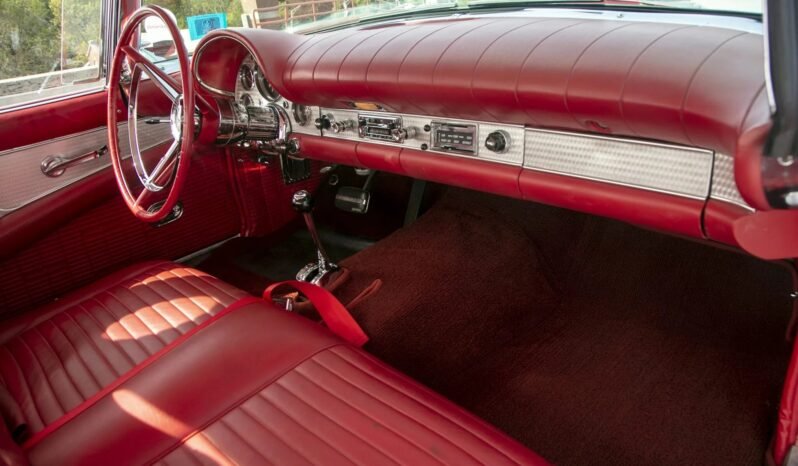 
								1957 Ford Thunderbird Red full									