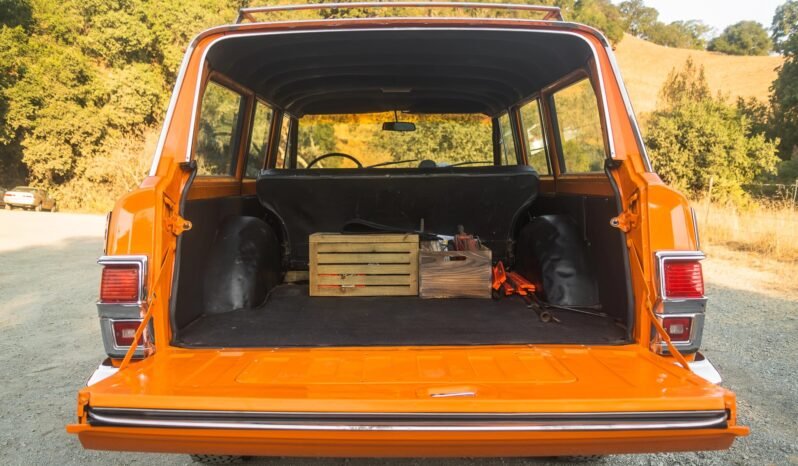 
								1972 Jeep Wagoneer SJ full									