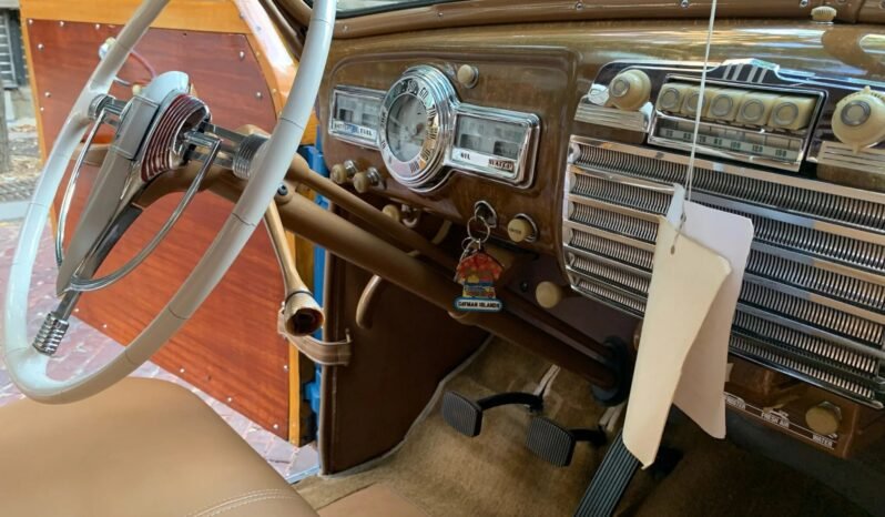 
								1941 Pontiac Custom Torpedo Woodie Wagon full									