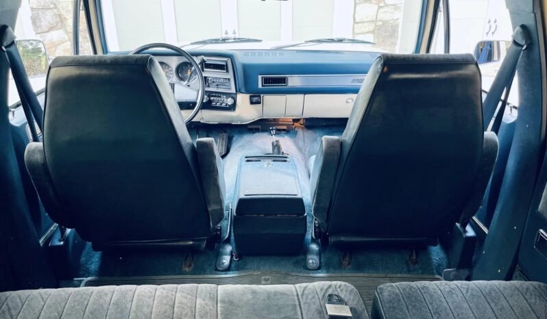 
								1988 GMC Suburban 1500 Sierra Classic V8 full									