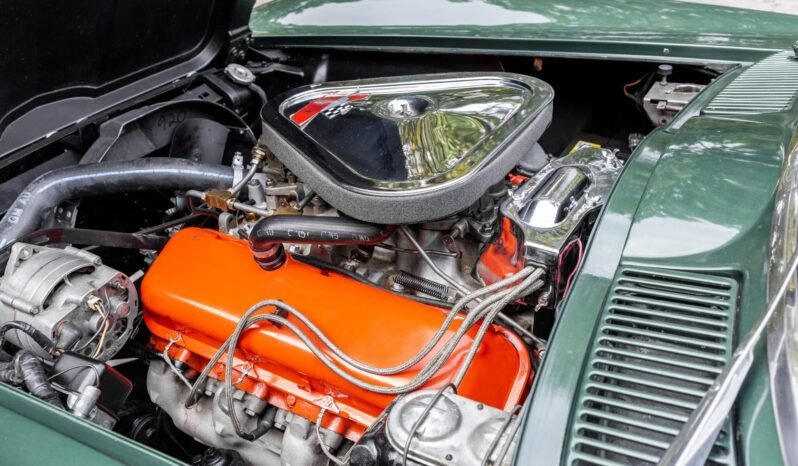 
								1967 Chevrolet Corvette Turbojet V8 full									