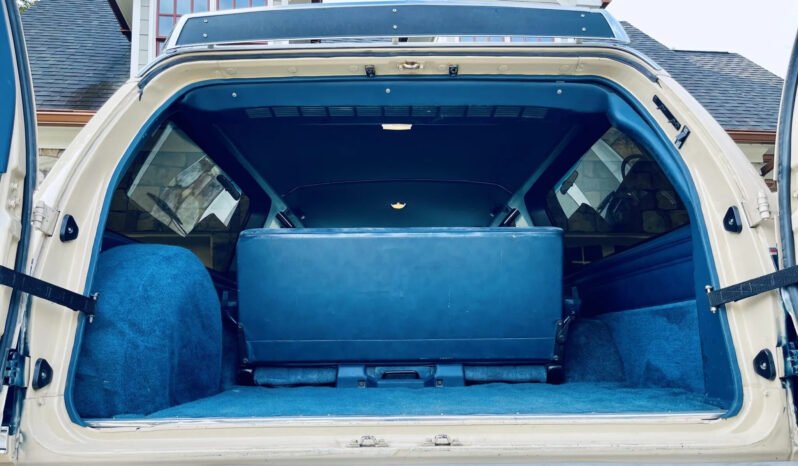 
								1988 GMC Suburban 1500 Sierra Classic V8 full									