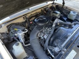 
										1988 GMC Suburban 1500 Sierra Classic V8 full									