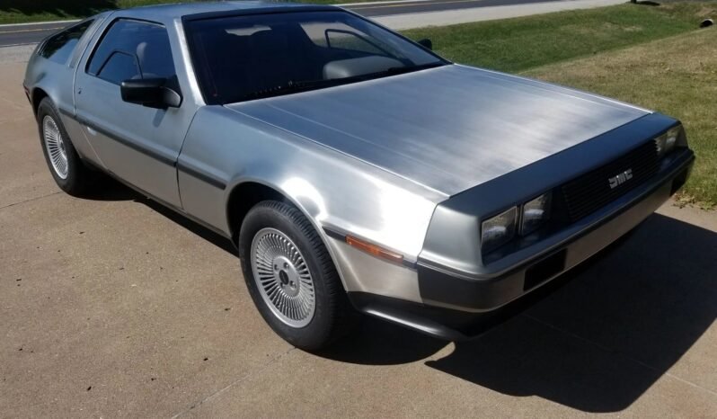 
								1981 DeLorean DMC-12 Gullwing Doors full									