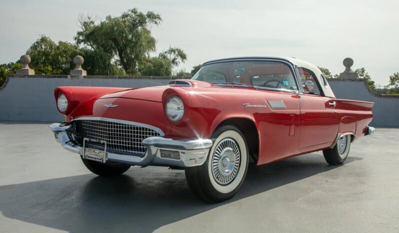 
								1957 Ford Thunderbird Red full									