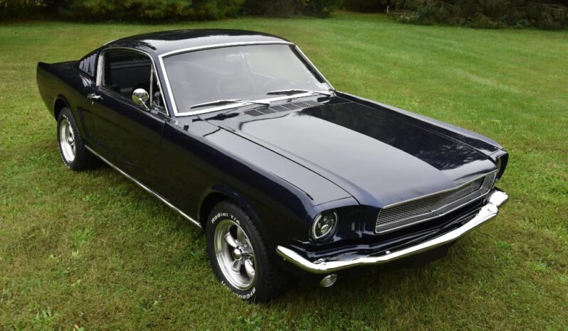
								1966 Ford Mustang Fastback Kona Blue full									