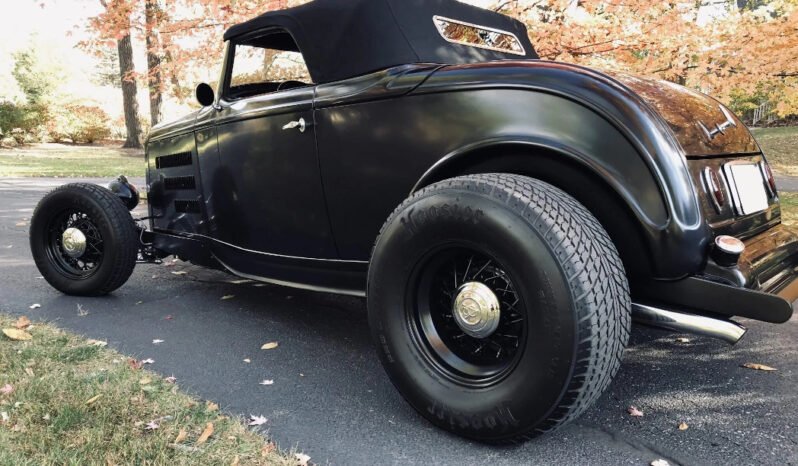 
								1932 Ford Roadster Hot Rod full									