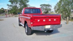
										1984 Ford F-250 4X4 full									