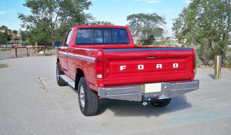 
								1984 Ford F-250 4X4 full									
