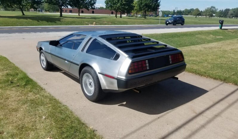 
								1981 DeLorean DMC-12 Gullwing Doors full									