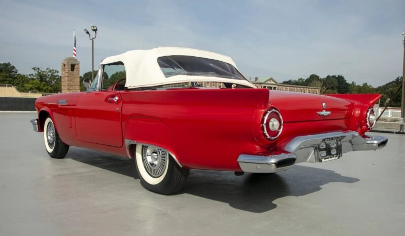 
								1957 Ford Thunderbird Red full									