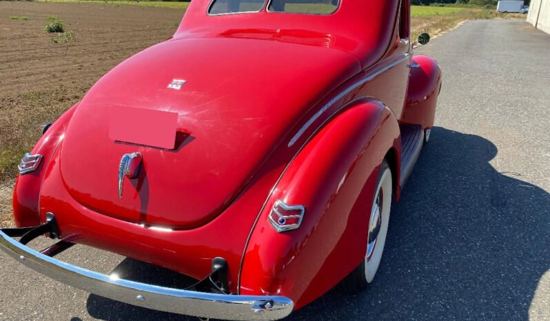 
								1940 Ford Deluxe Coupe full									