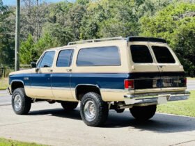 1988 GMC Suburban 1500 Sierra Classic V8