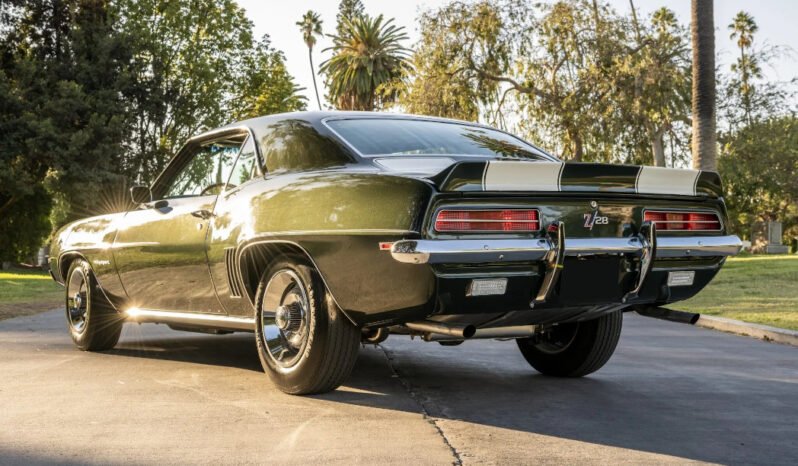
								1969 Chevrolet Camaro Z/28 Fathom Green full									