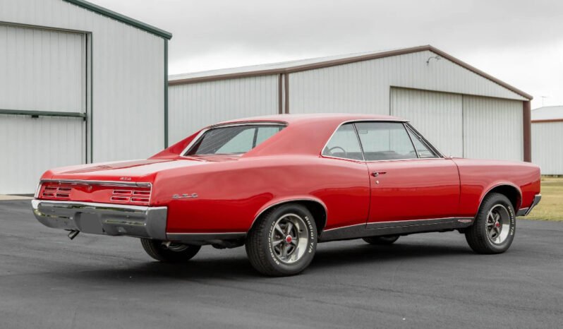
								1967 Pontiac GTO Red V8 full									
