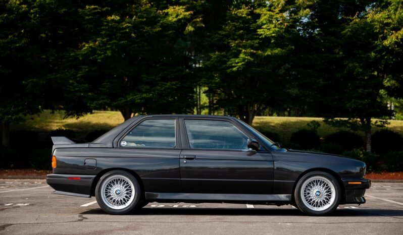 
								1988 BMW M3 E30 2.3L full									